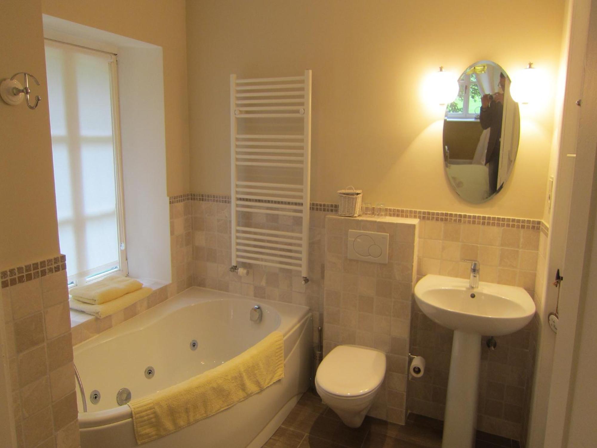 Delightful Castle In Bastogne With Bubble Bath Villa Kültér fotó